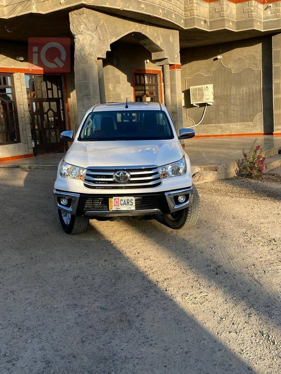 تويوتا هايلوكس